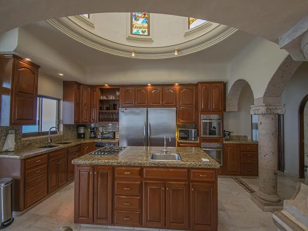 Beachfront Delfin Estate With Pool Sleeps 43 Mazatlán Villa