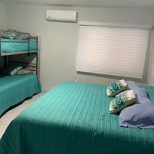 Casa Brisa! Hermoso!! A 3 Min La Playa&malecon Сasa de vacaciones